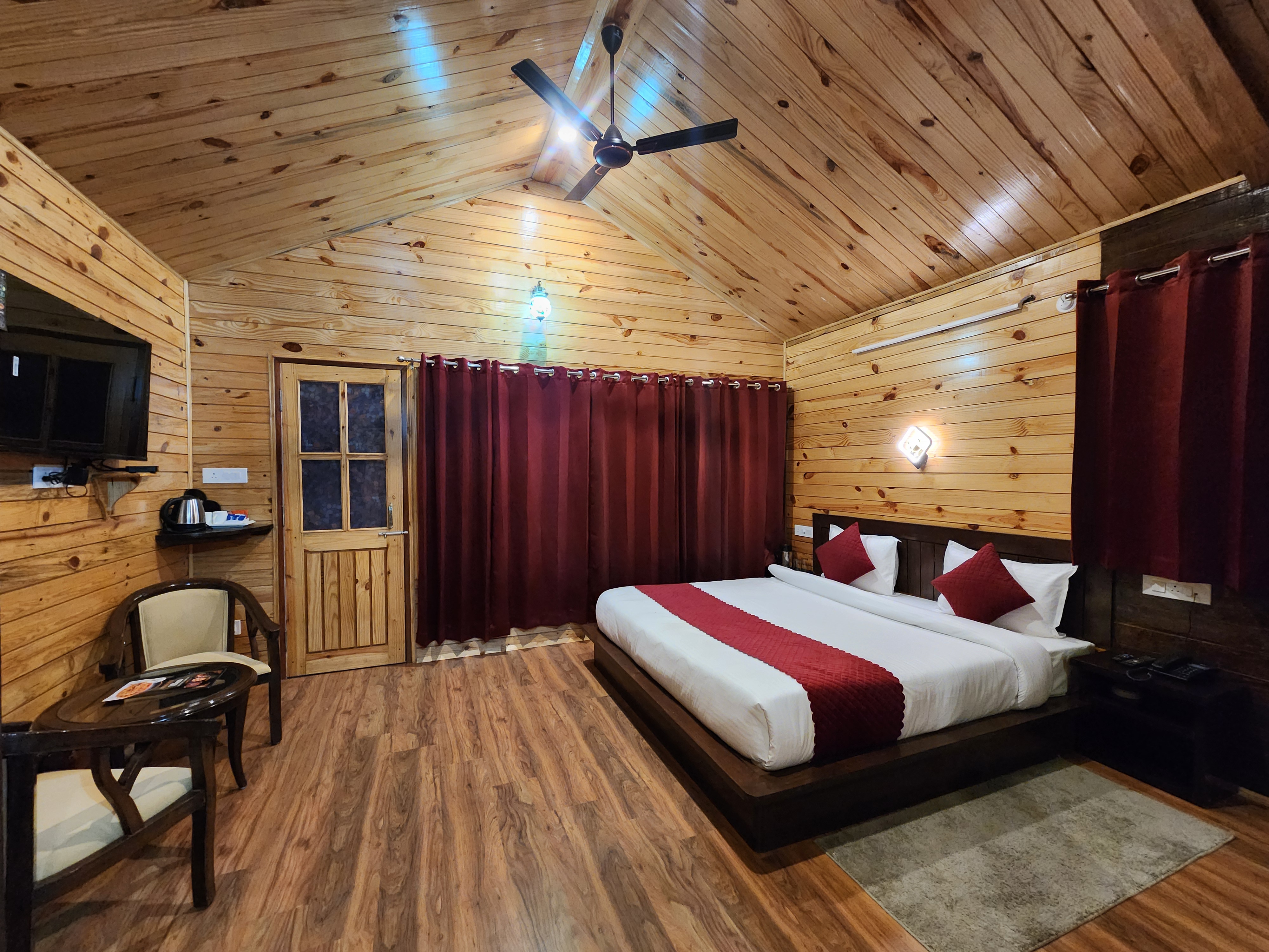 Maharaja Pine View Cottage