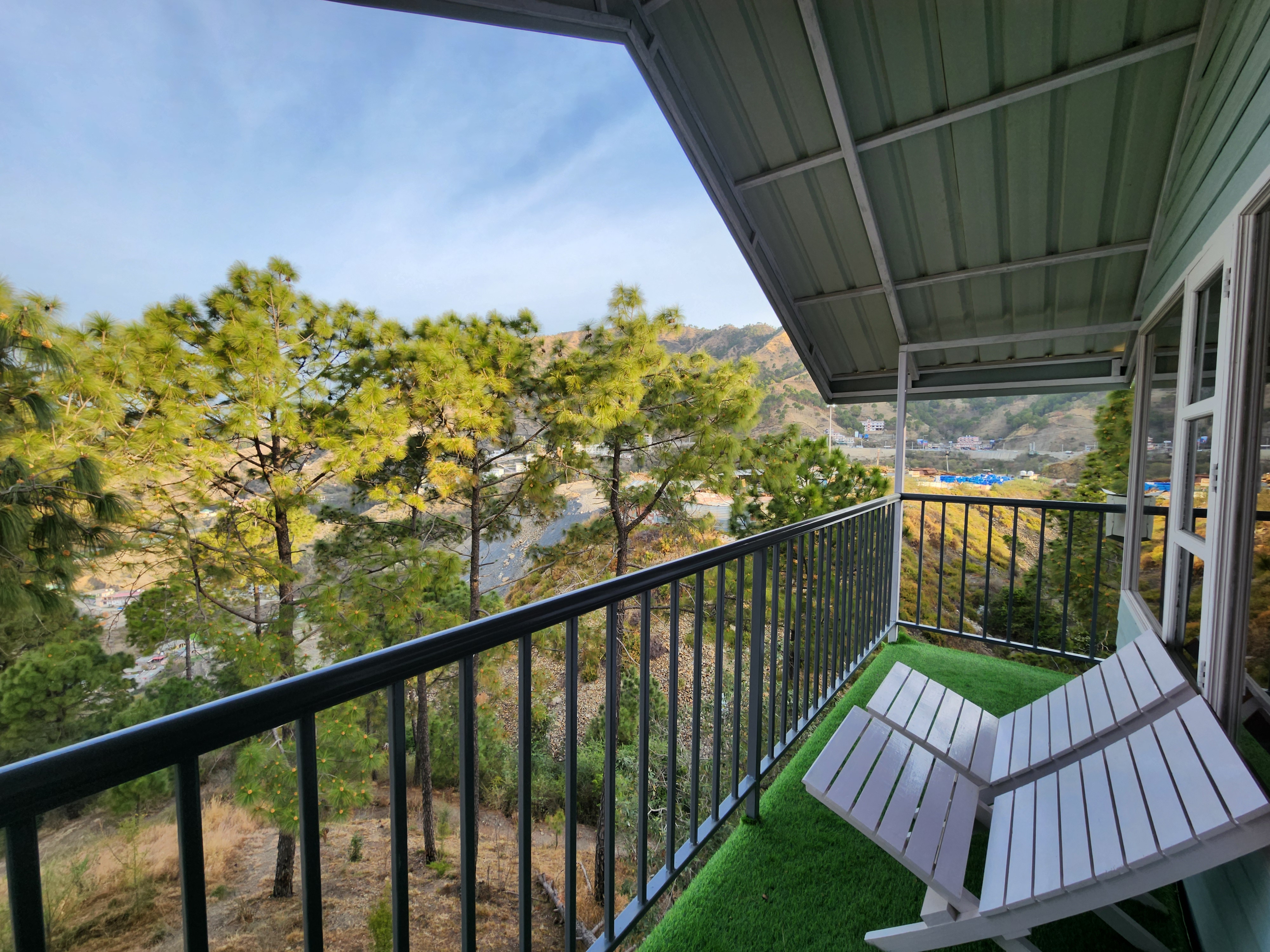 Maharaja Pine View Cottage